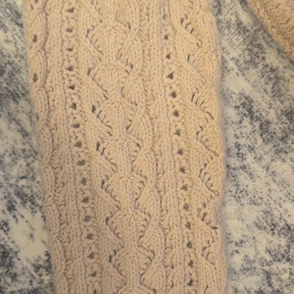 Loft Women's Beige Sweater - Picture 3 of 3